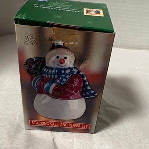 Snowman Stacking Salt and Pepper Set.